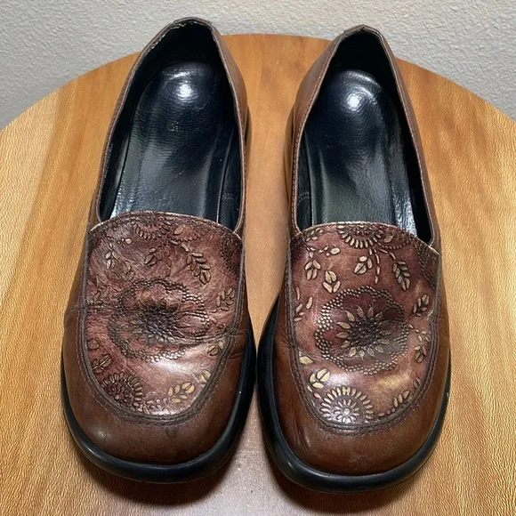 Dansko Brown Floral Mules - Picture 14 of 15